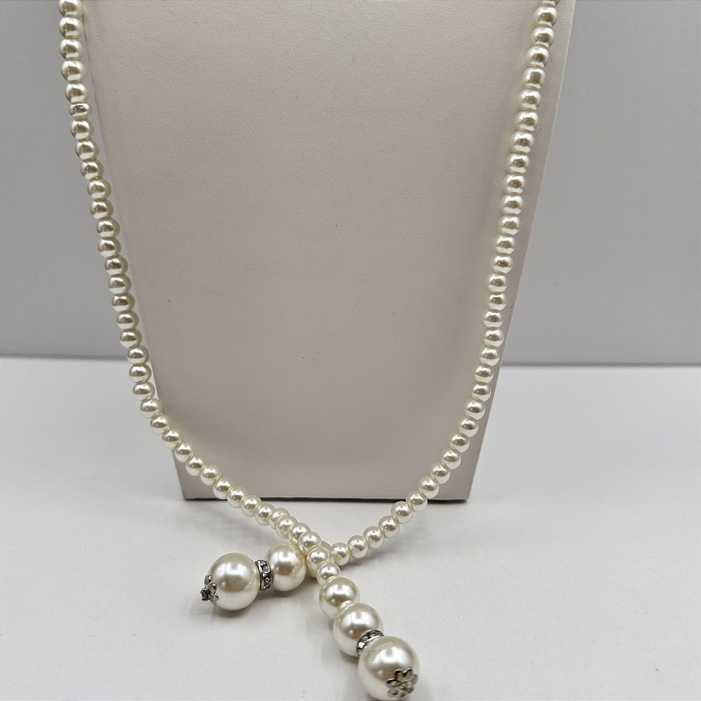 Vintage 90s White Faux Pearl Beaded Necklace Silver Tone Women's Classic Jewelry